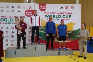 Руслан Русанов стал призером Кубка мира по борьбе на поясах