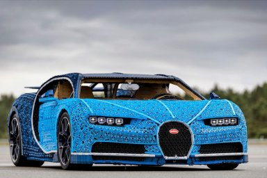 Автомобиль Bugatti Chiron из Lego