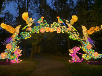 В Харькове стартовал Фестиваль гигантских китайских фонарей