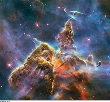 Фото с телескопа Хаббл с частью туманности Карина